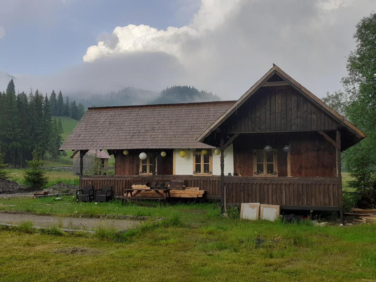 La Malu' Bistritei - Casutele Valea Stanii Hotel Exterior photo