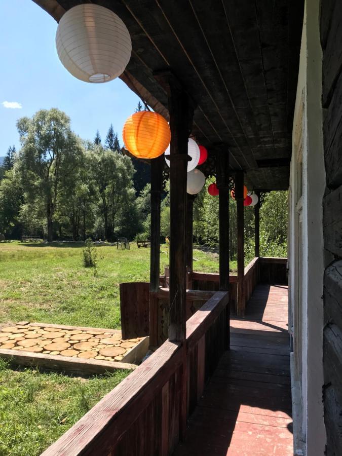 La Malu' Bistritei - Casutele Valea Stanii Hotel Exterior photo
